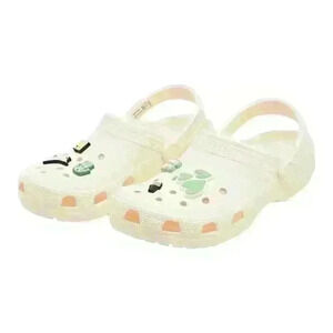NWT Women's Crocs Classic Clog Shoes (Jibbitz Included) - Size: MEN 9 / WOMEN 11